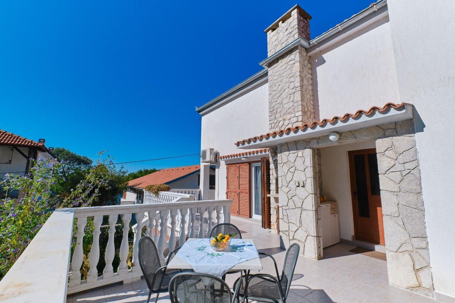 Apartment Luce Mali Losinj Exterior photo